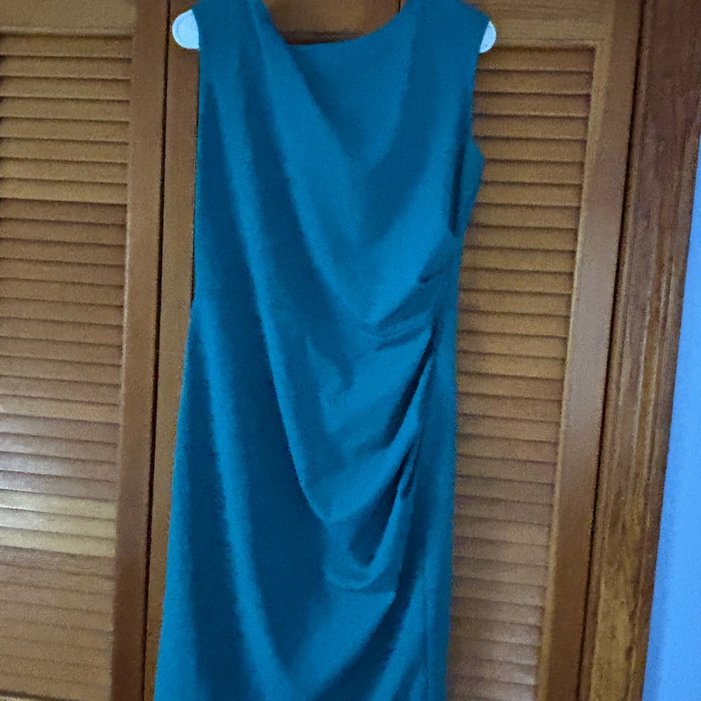 Elegant Teal Sleeveless Dress
